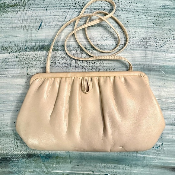 Vintage Cream Shoulder Bag - Picture 3 of 11